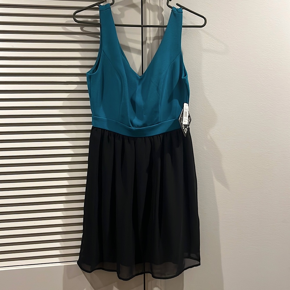 BeBop cocktail dress NEW with TAGS•size small•teal and black
